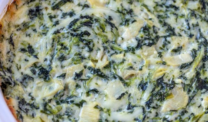 Cheesy Spinach and Artichoke Dip
